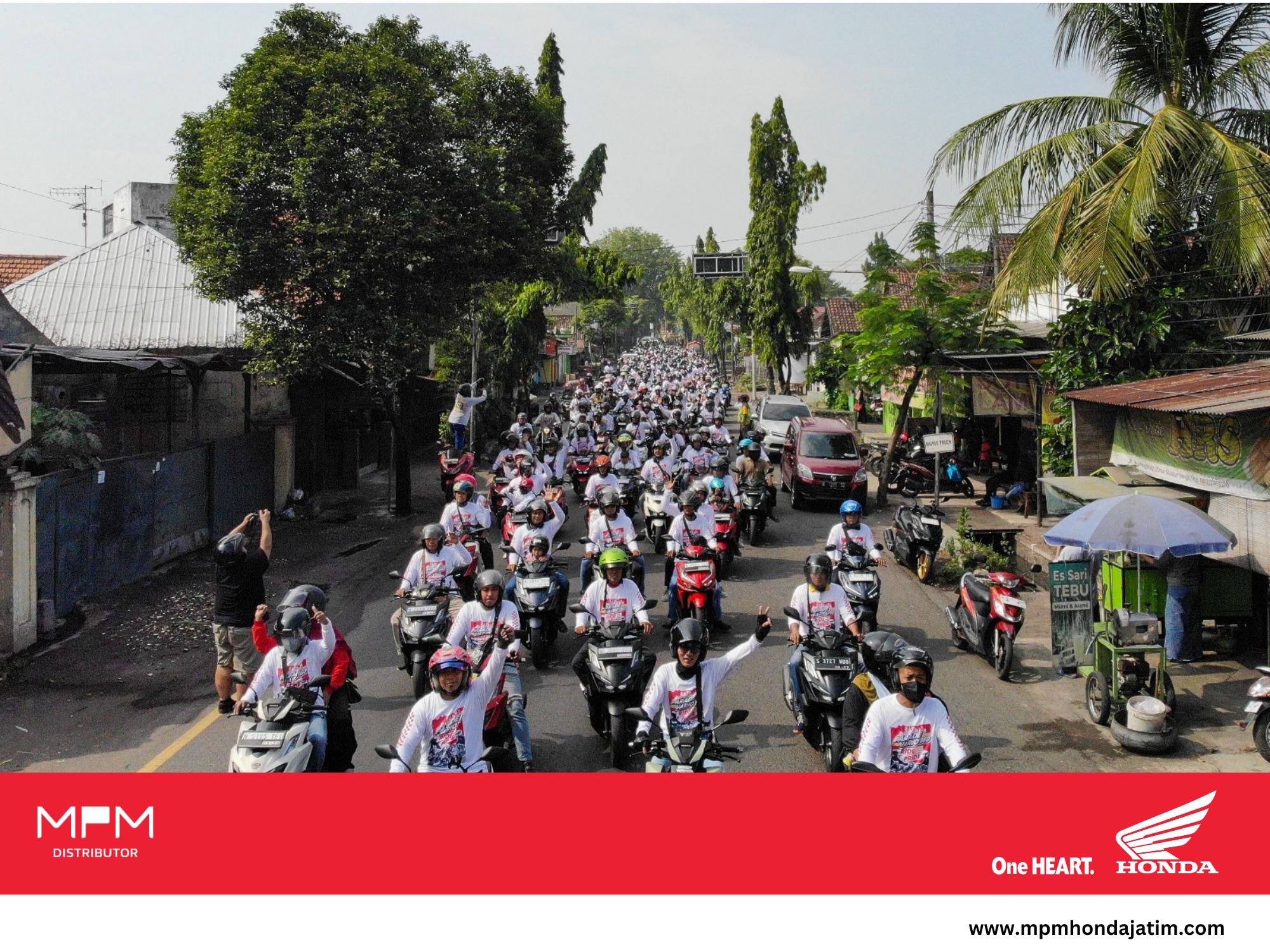 Pecinta Honda Vario 160 Pasuruan Meriahkan Parade Vario 160.